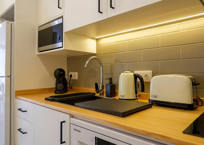 Azimute 3 - T2 Moderno Centro Historico Angra Apartament Angra do Heroísmo