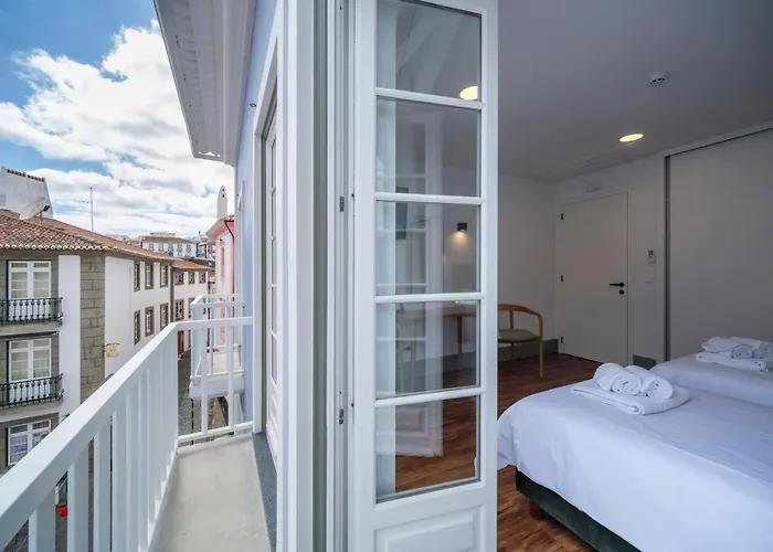 Azimute 3 - T2 Moderno Centro Historico Angra Apartament Angra do Heroísmo